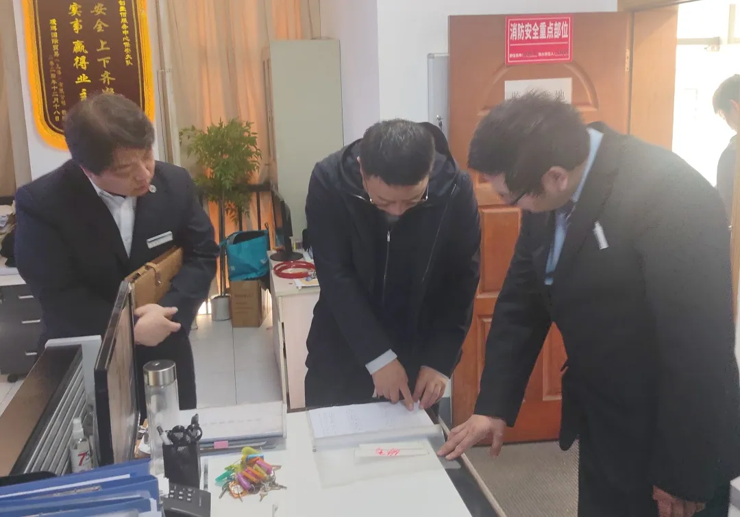 01151926dq8c.jpg 2.jpg