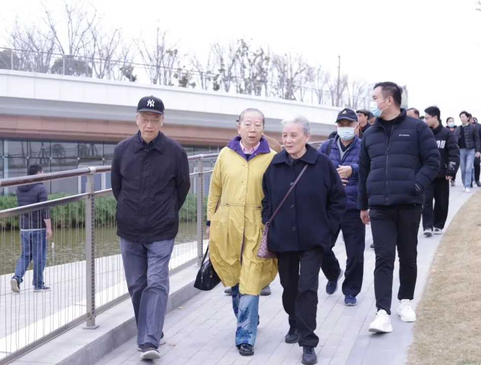 041417243puw.jpg 3.jpg