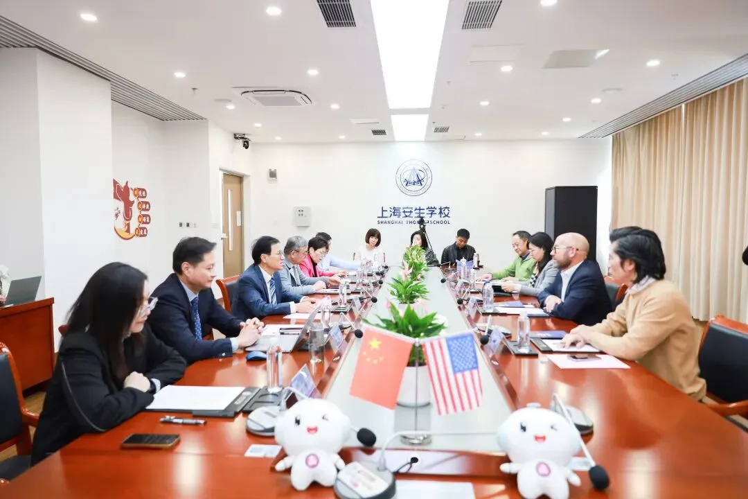 10134729yq9e.jpg 3.jpg