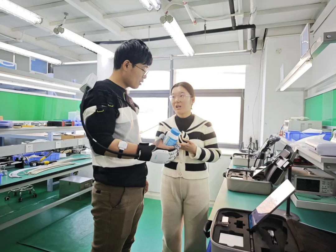 13160227e28j.jpg 4.jpg